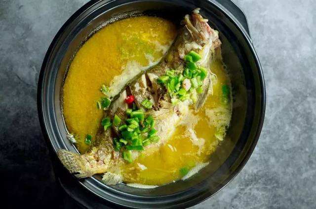 黑豆炖鱼