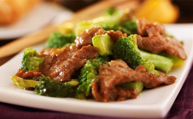 牛肉炒西蓝花